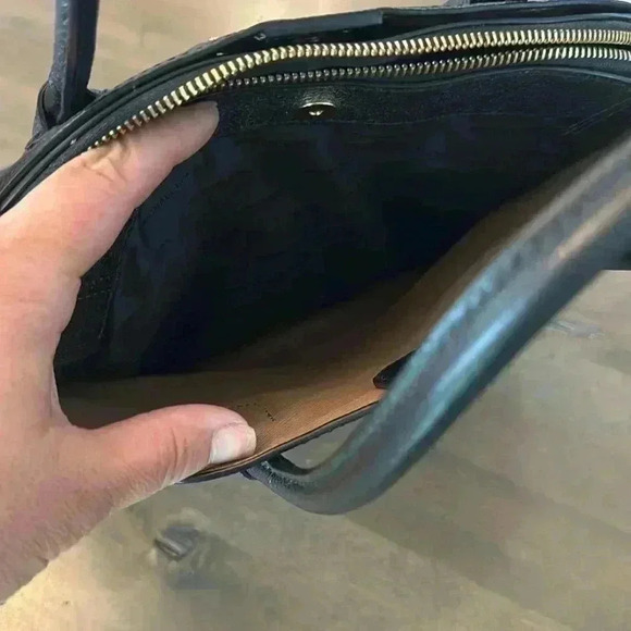 Michael Kors Black Leather Women's Bag - Picture 5 of 9